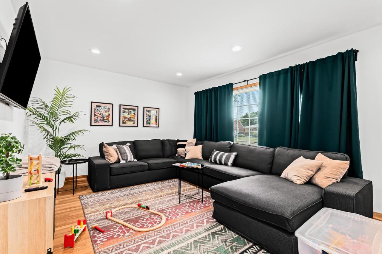 Family-friendly, Multi-day Sale, 15 Mins To Downtown Holiday home Detroit