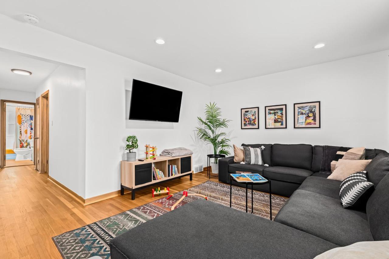 Family-friendly, Multi-day Sale, 15 Mins To Downtown Holiday home Detroit