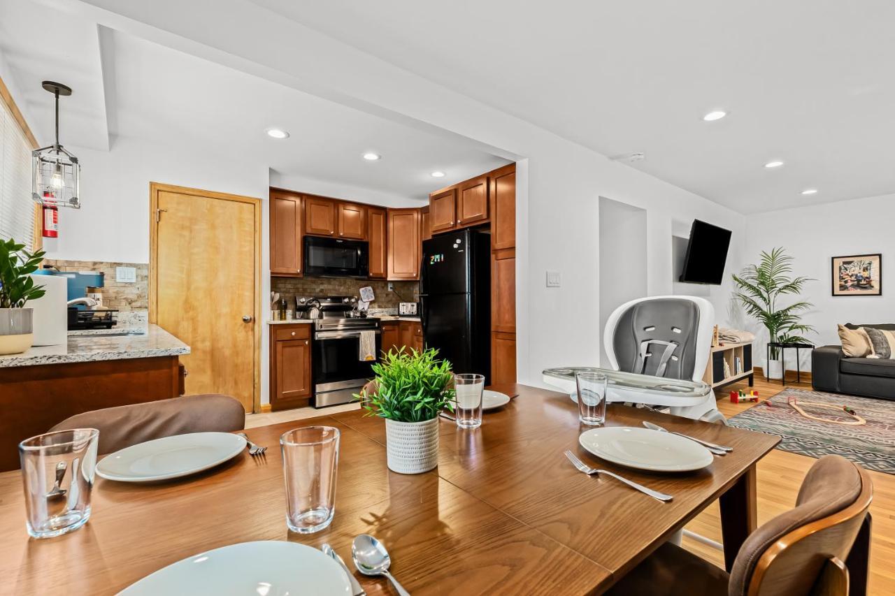 Family-friendly, Multi-day Sale, 15 Mins To Downtown Holiday home Detroit